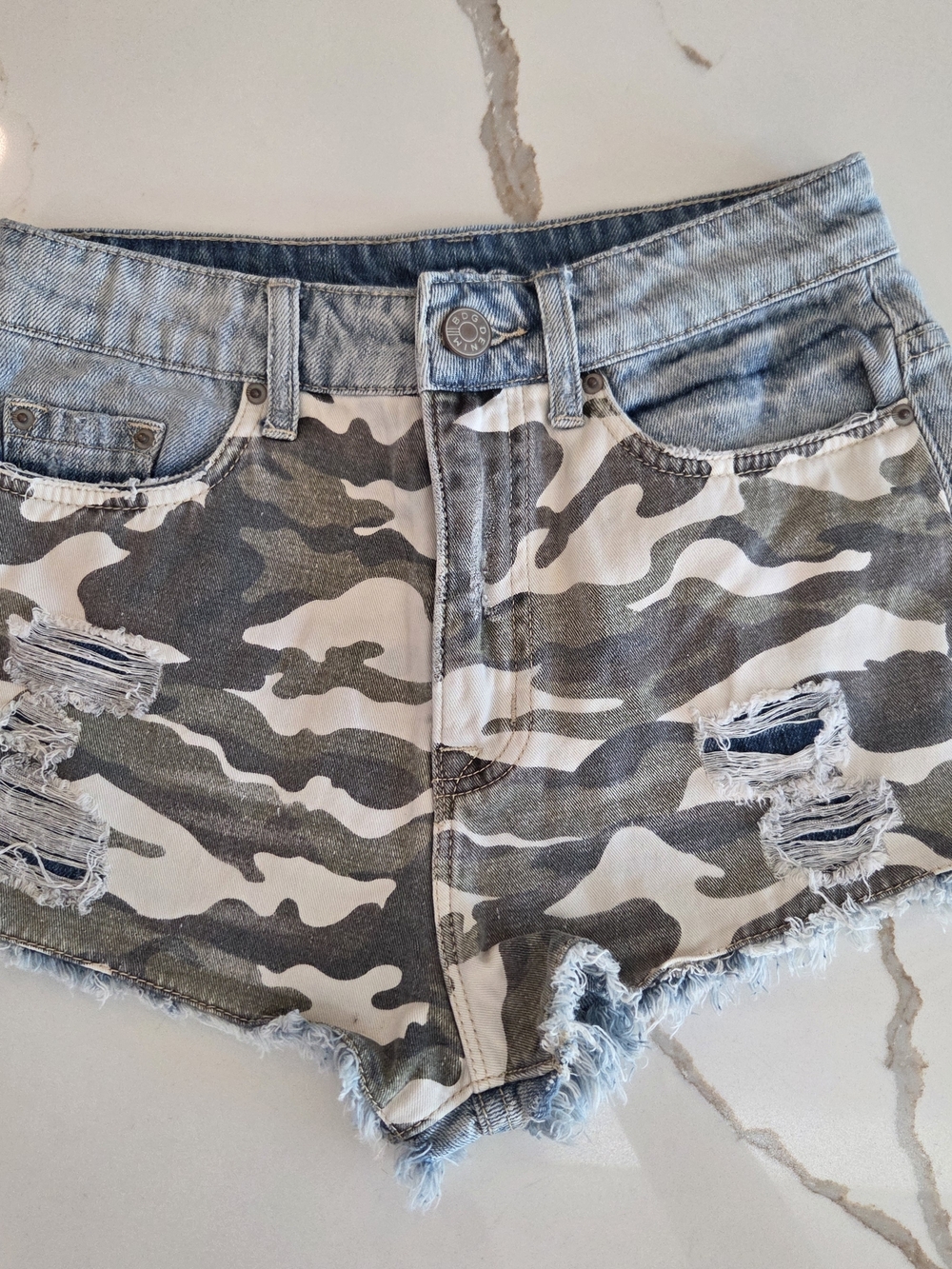 BDG High Rise Cheeky Shorts Camo Front Denim Back Cut Off 25
